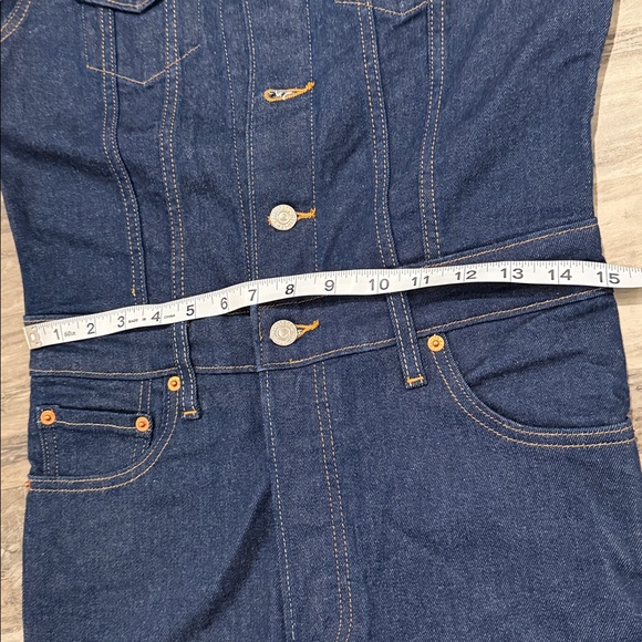 Levi’s All in Kickflare Jumpsuit in Tricked out Medium wash Small size - Picture 14 of 16